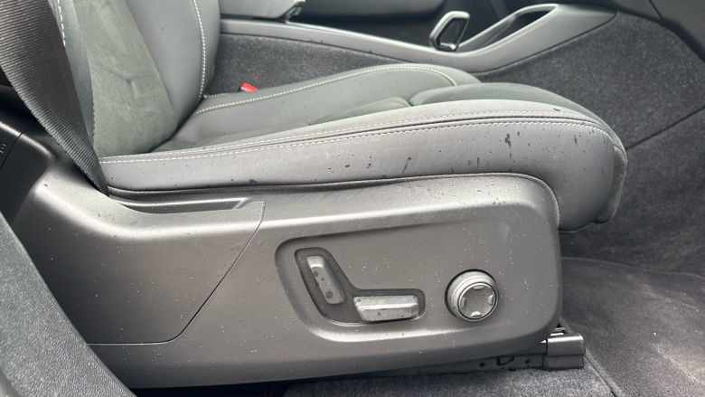 Volvo Xc40 170kW Recharge Ultimate 69kWh 5dr Auto Electric Estate